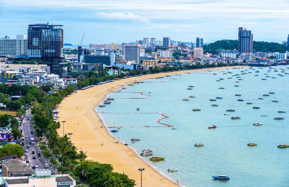 The Base Central Pattaya Luaran gambar