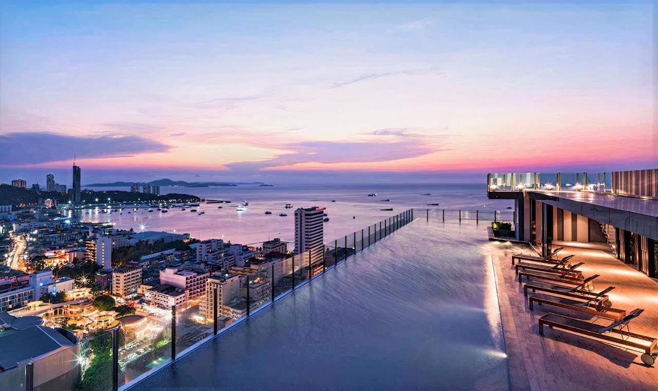 The Base Central Pattaya Luaran gambar